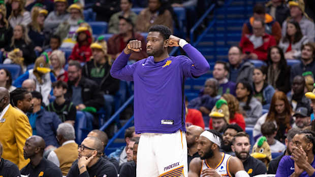 Chimezie-Metu-Pistons