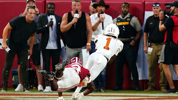 xavier worthy 43