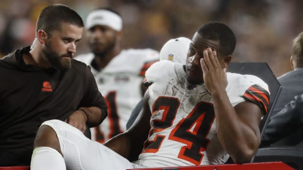 Cleveland Browns running back suffered a gruesome injury against the Pittsburgh Steelers and early report reports from Jordan Schultz confirm what most would suspect.