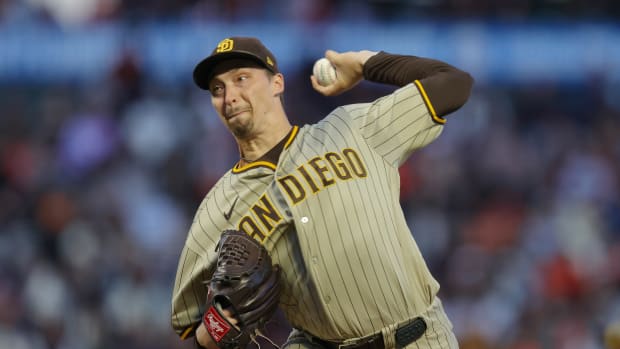 San Diego Padres starting pitcher Blake Snell (4) pitches during the first inning against the SF Giants at Oracle Park on September 25, 2023.
