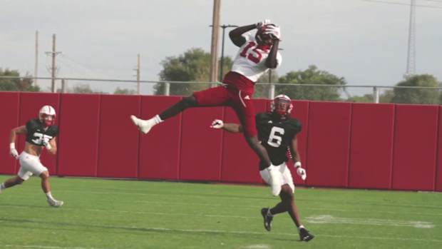 Practice catch Malachi Coleman 2023 Illinois week