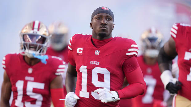 Oct 8, 2023; Santa Clara, California, USA; San Francisco 49ers wide receiver Deebo Samuel (19) jogs on the field before the game against the Dallas Cowboys at Levi's Stadium. Mandatory Credit: Darren Yamashita-USA TODAY Sports  