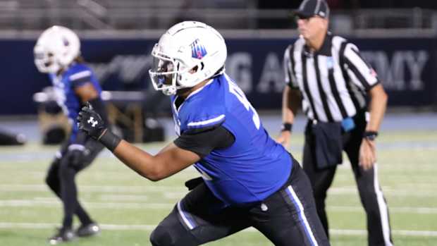 IMG Academy TJ Lindsey Pass Rush 1920