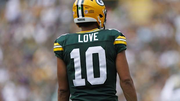 Green Bay Packers quarterback Jordan Love (10) during the game against the New Orleans Saints at Lambeau Field.
