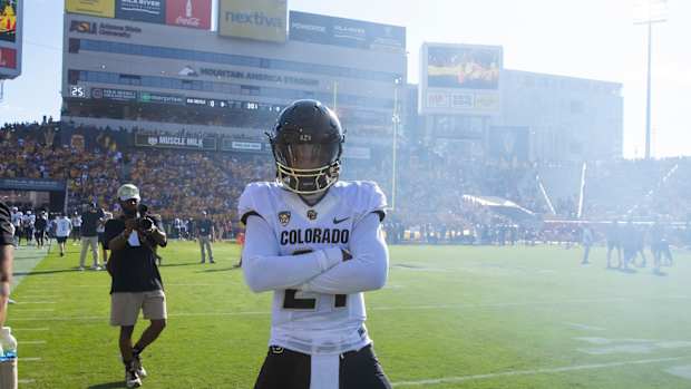 Colorado Buffaloes safety Shilo Sanders (21) against the Arizona State Sun Devils at Mountain America Stadium