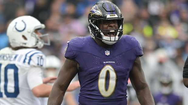 Baltimore Ravens LB Roquan Smith yells in celebration