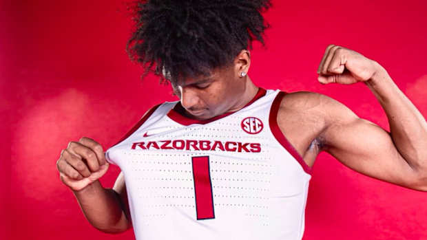 Razorbacks signee Isaiah Elohim