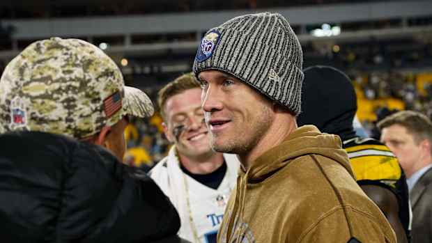 TitansRyanTannehillSidelinesSteelers
