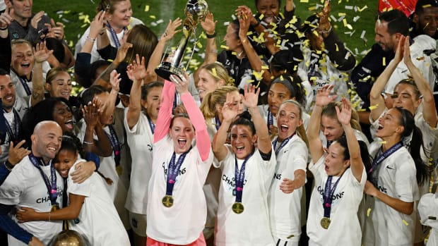NJ/NY Gotham FC celebrates after defeating OL Reign 2-1 in the NWSL championship on Nov. 11, 2023.