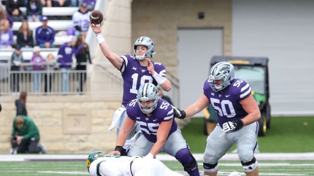 Nov 11, 2023; Manhattan, Kansas, USA; Kansas State Wildcats quarterback Will Howard (18) passes during the first quarter against the Baylor Bears at Bill Snyder Family Football Stadium. Mandatory Credit: Scott Sewell-USA TODAY Sports  