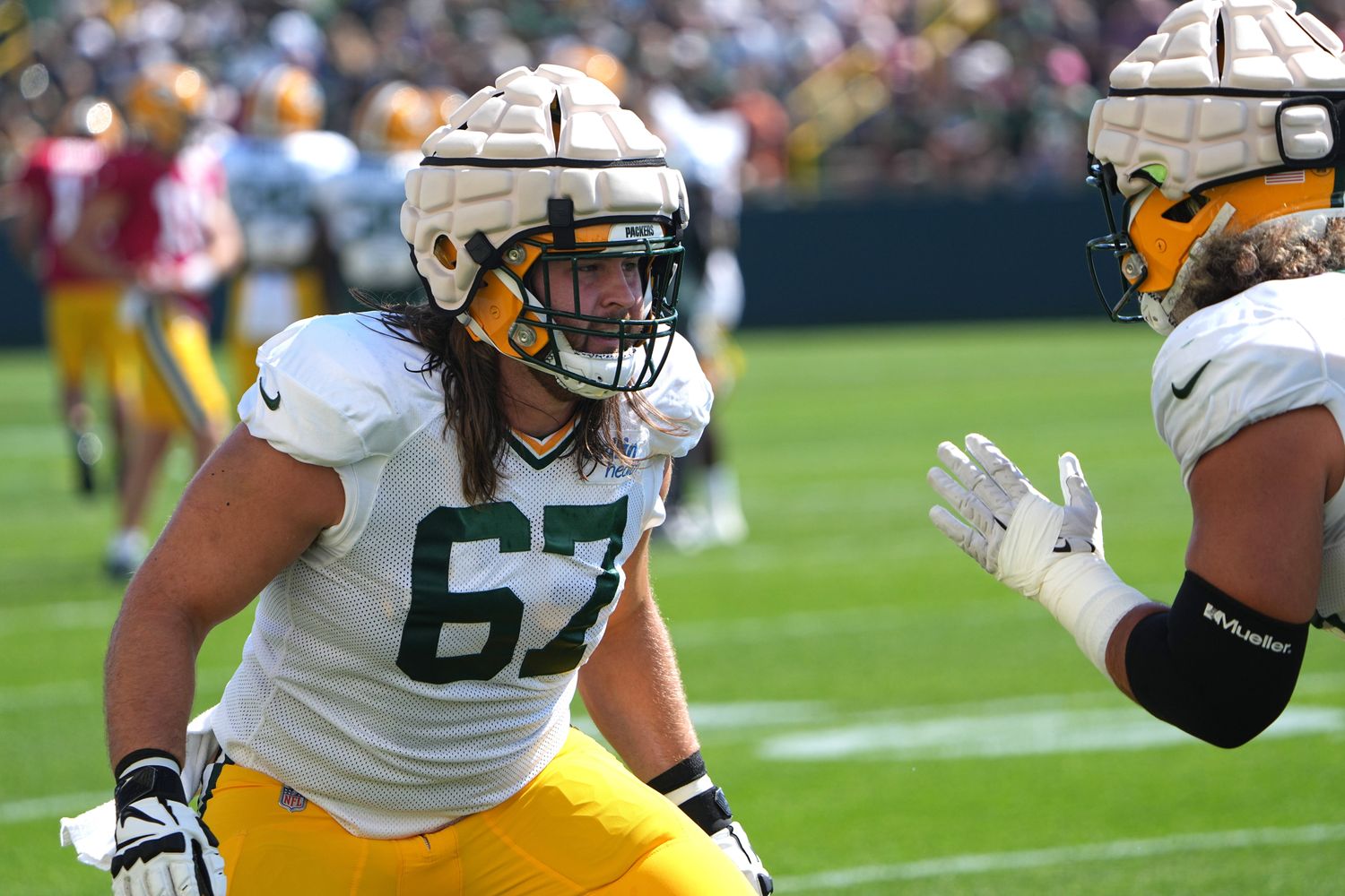 Interior offensive lineman Jake Hanson