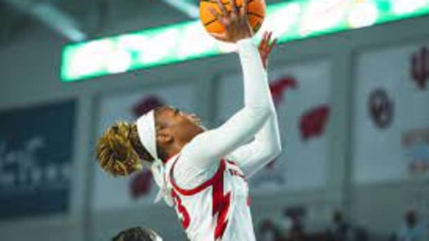 Makayla Daniels at the in the semi-final of the Fort-Myers Tip-Off