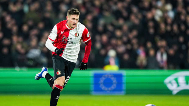 El delantero Santiago Giménez
