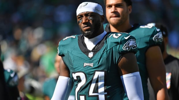 Philadelphia Eagles defensive back James Bradberry looks on during a game against the Washington Commanders.