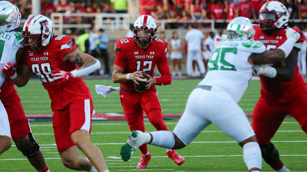 Tyler Shough Oregon Cropped