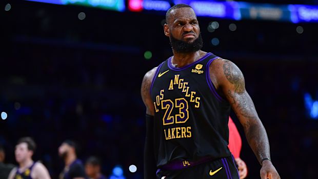 lebron james (1)