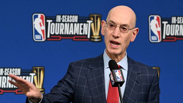 El comisionado de la NBA, Adam Silver