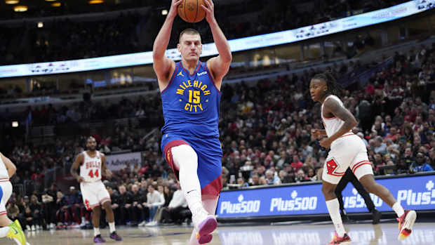 Nikola Jokic, fue expulsado