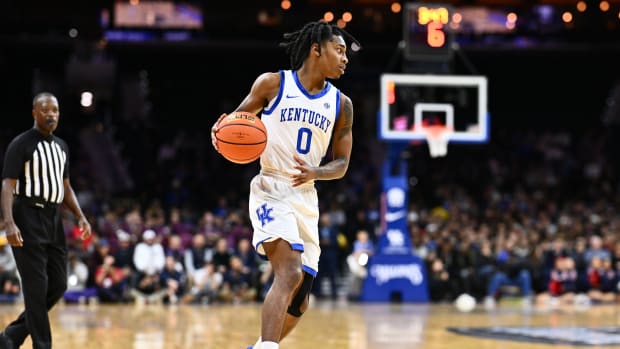 Dec 9, 2023; Philadelphia, Pennsylvania, USA; Kentucky Wildcats guard Rob Dillingham (0) controls the ball against the Penn Quakers in the second half at Wells Fargo Center. Mandatory Credit: Kyle Ross-USA TODAY Sports