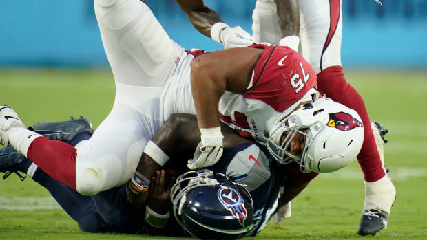 DT Manny Jones makes a play in a 2022 NFL Preseason game