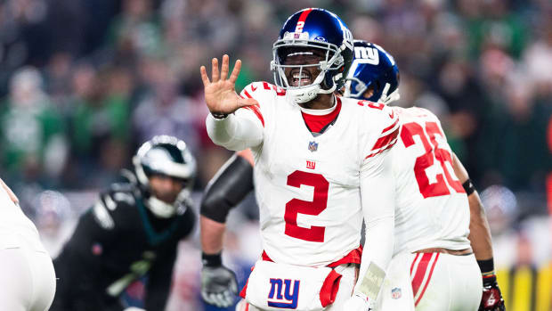New York Giants quarterback Tyrod Taylor (2) calls a play during the third quarter against the Philadelphia Eagles at Lincoln Financial Field. 