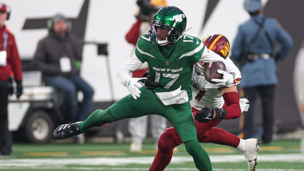 Jets' WR Garrett Wilson after making a catch against the Commanders