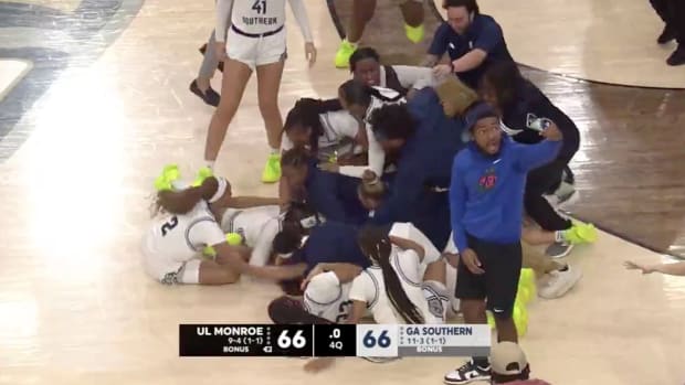 Georgia Southern beatsUL Monroe on buzzer beater