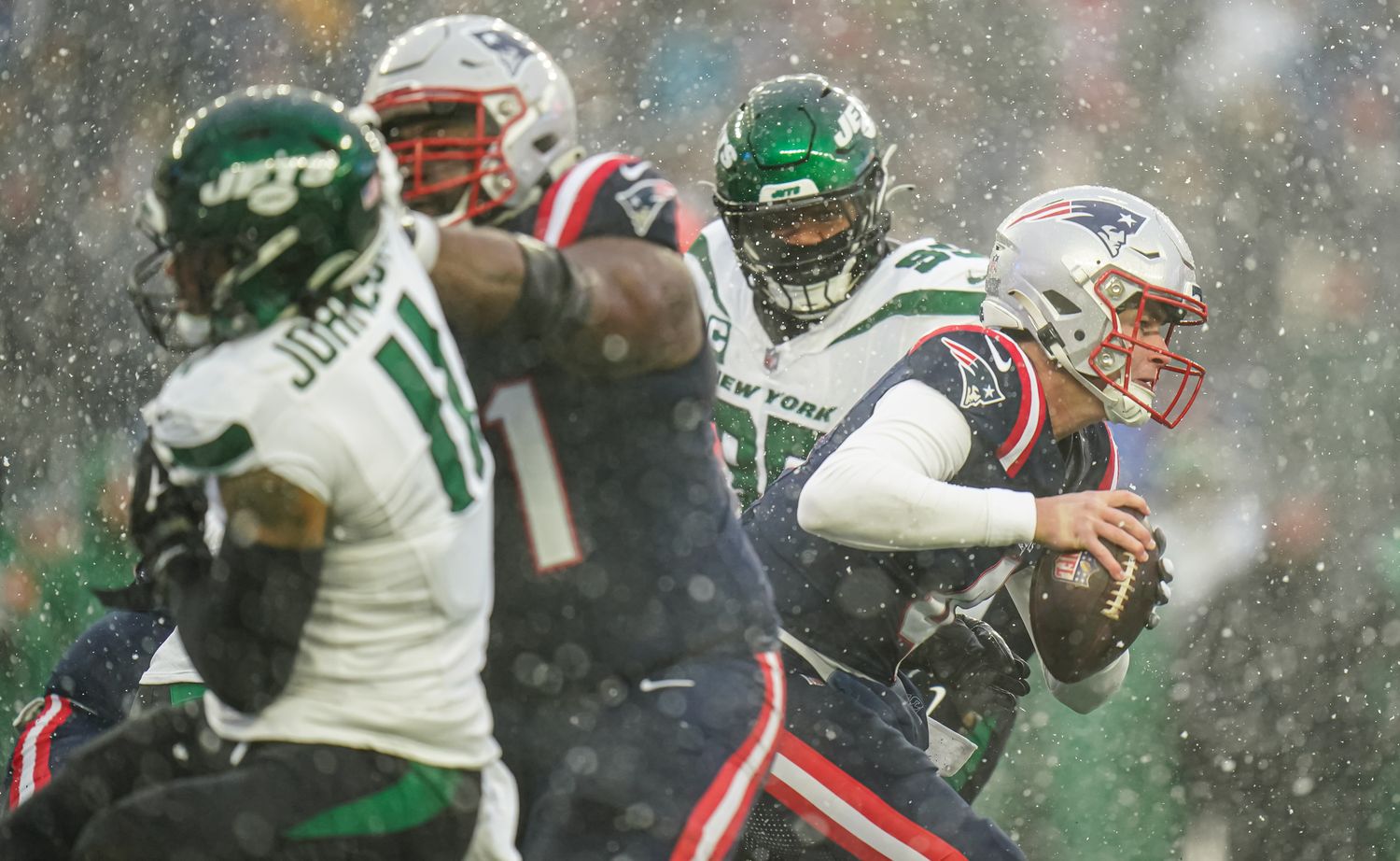 Jets' pass rush pressures Patriots' QB Bailey Zappe