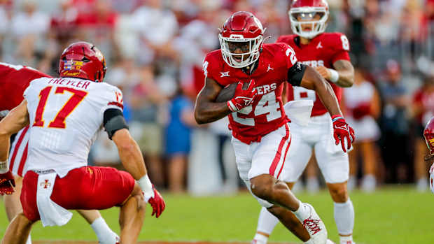 Marcus Major runs the ball