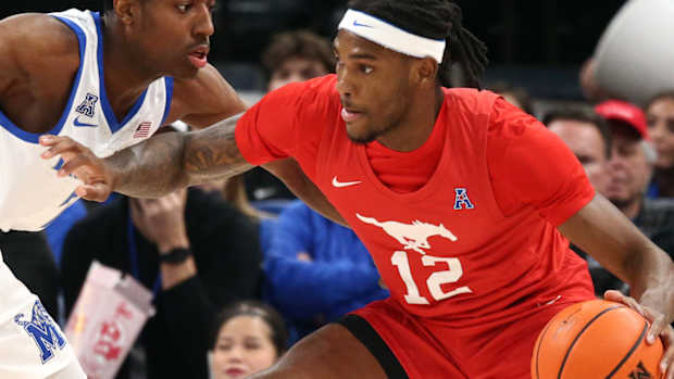 Mustangs' Tyreek Smith drives against Memphis on Sunday afternoon
