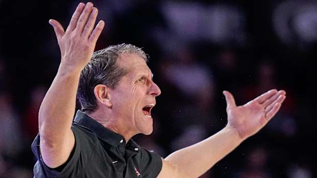 Razorbacks coach Eric Musselman on sidelines at Georgia