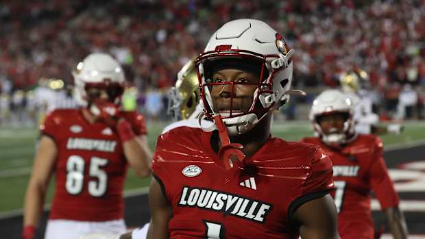 Louisville s Jamari Thrash scores a touchdown against Notre Dame game at L & N Stadium. Oct. 7, 2023.