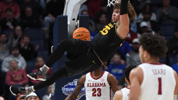 Mar 11, 2023; Nashville, TN, USA; Missouri Tigers forward Noah Carter (35) dunks the ball during the first half against the Alabama Crimson Tide at Bridgestone Arena. Mandatory Credit: Christopher Hanewinckel-USA TODAY Sports