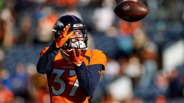 Denver Broncos cornerback Riley Moss (37) before the game against the Cleveland Browns at Empower Field at Mile High.