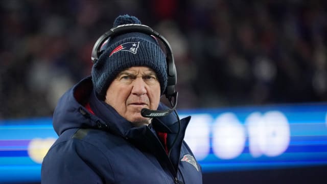 Bill Belichick coaching Patriots