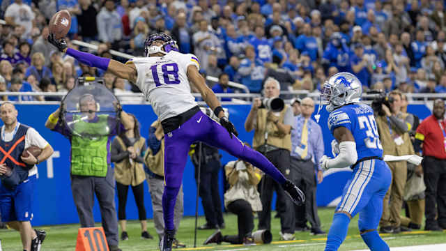 Detroit Lions cornerback in coverage against Minnesota Vikings wideout Justin Jefferson