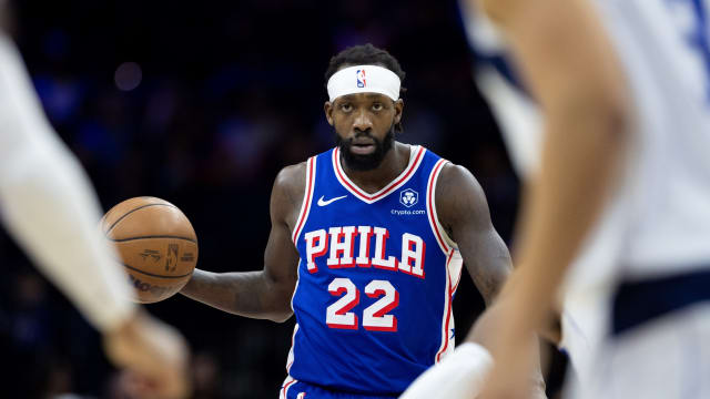 Philadelphia 76ers guard Patrick Beverley (22) dribbles the ball against the Dallas Mavericks