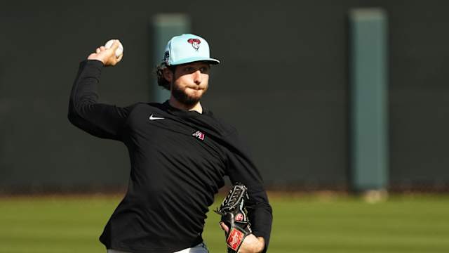 Zac Gallen throwing as part of workouts at Salt River Fields.