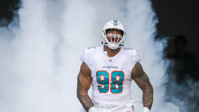 Miami Dolphins defensive tackle Raekwon Davis.