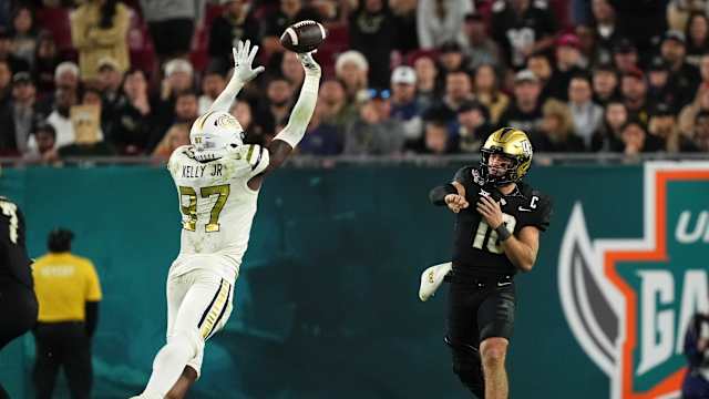 Georgia Tech Defensive End Eddie Kelly