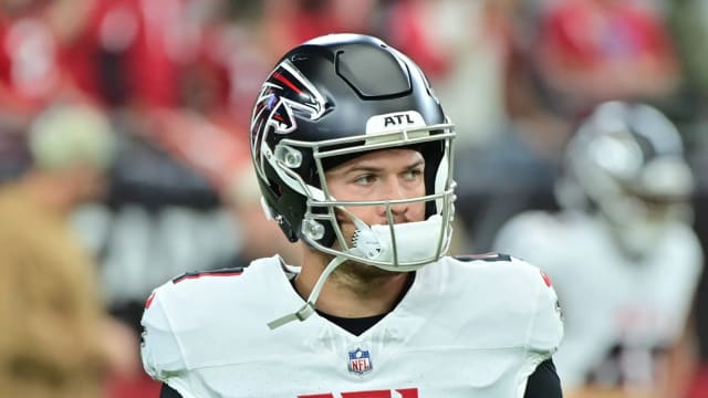 Nov 12, 2023; Glendale, Arizona, USA; Atlanta Falcons quarterback Taylor Heinicke (4) warms up prior to the game against the Arizona Cardinals at State Farm Stadium.