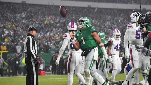 jalen hurts kelly green bills 4