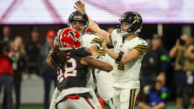 Bud Dupree Derek Carr
