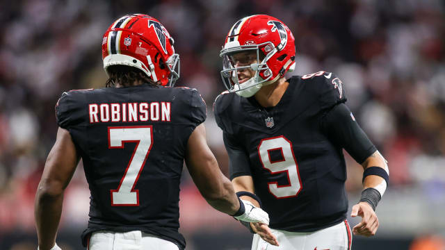 bijan robinson desmond ridder 44