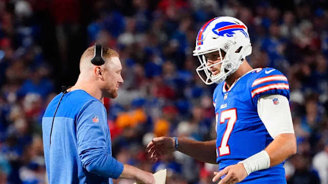 joe brady josh allen 33343