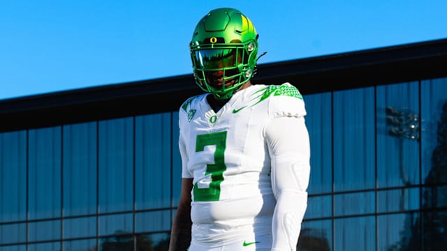 Oregon Pac-12 Championships Uniforms Cropped