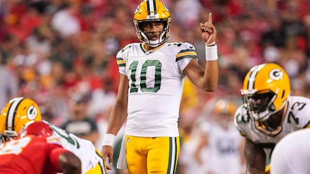 Aug 25, 2022; Kansas City, Missouri, USA; Green Bay Packers quarterback Jordan Love (10) signals to the offense during the first half against the Kansas City Chiefs at GEHA Field at Arrowhead Stadium. Mandatory Credit: Jay Biggerstaff-USA TODAY Sports  
