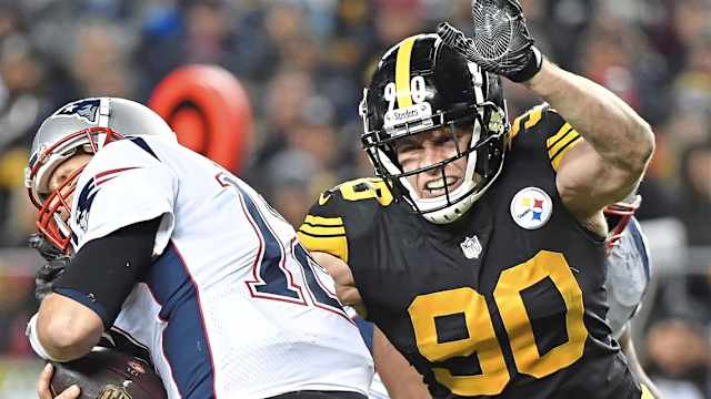 Pittsburgh Steelers linebacker T.J. Watt (90) moves in to sack legendary New England Patriots QB Tom Brady
