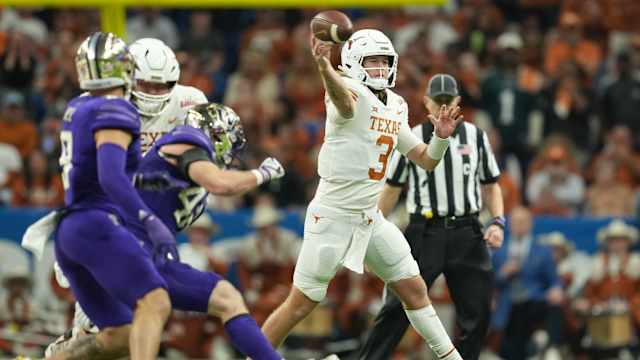 Dec 29, 2022; San Antonio, Texas, USA; Texas Longhorns quarterback Quinn Ewers (3) passes during the first half against the Washington Huskies in the 2022 Alamo Bowl at the Alamodome. Mandatory Credit: Daniel Dunn-USA TODAY Sports