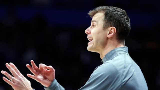 Duke basketball head coach Jon Scheyer